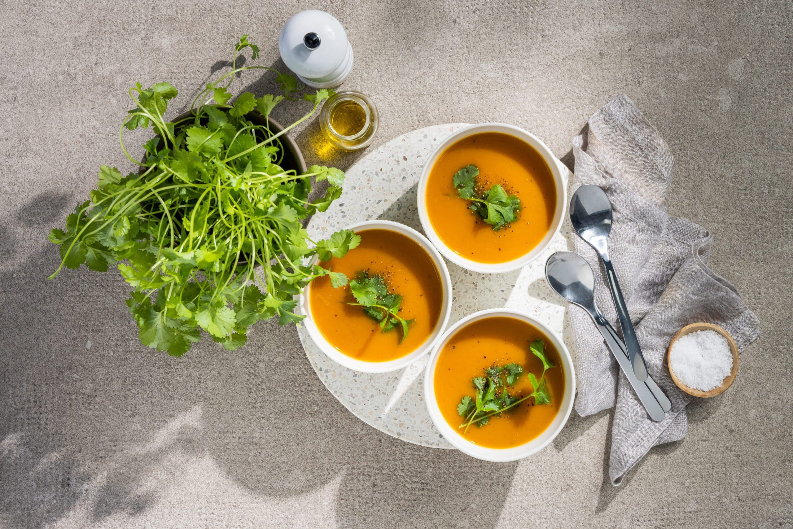 Een productfoto en foodfoto voor BelOrta waar verse pompoensoep gemaakt is